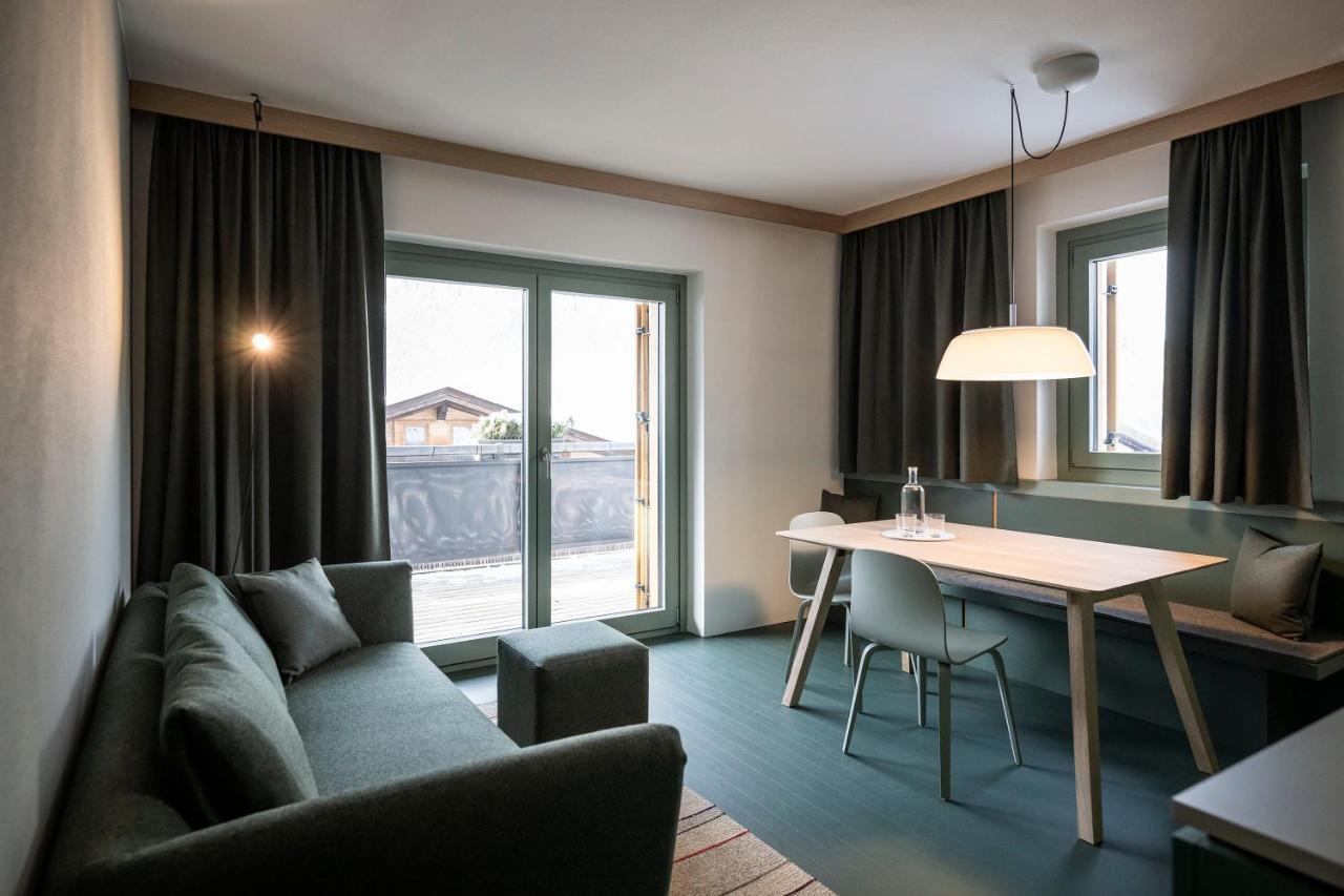 Paramount Alma Suites Sexten Bagian luar foto
