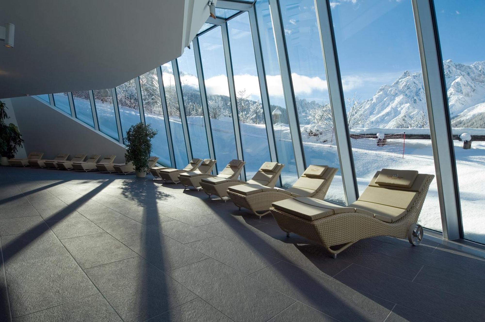 Paramount Alma Suites Sexten Bagian luar foto